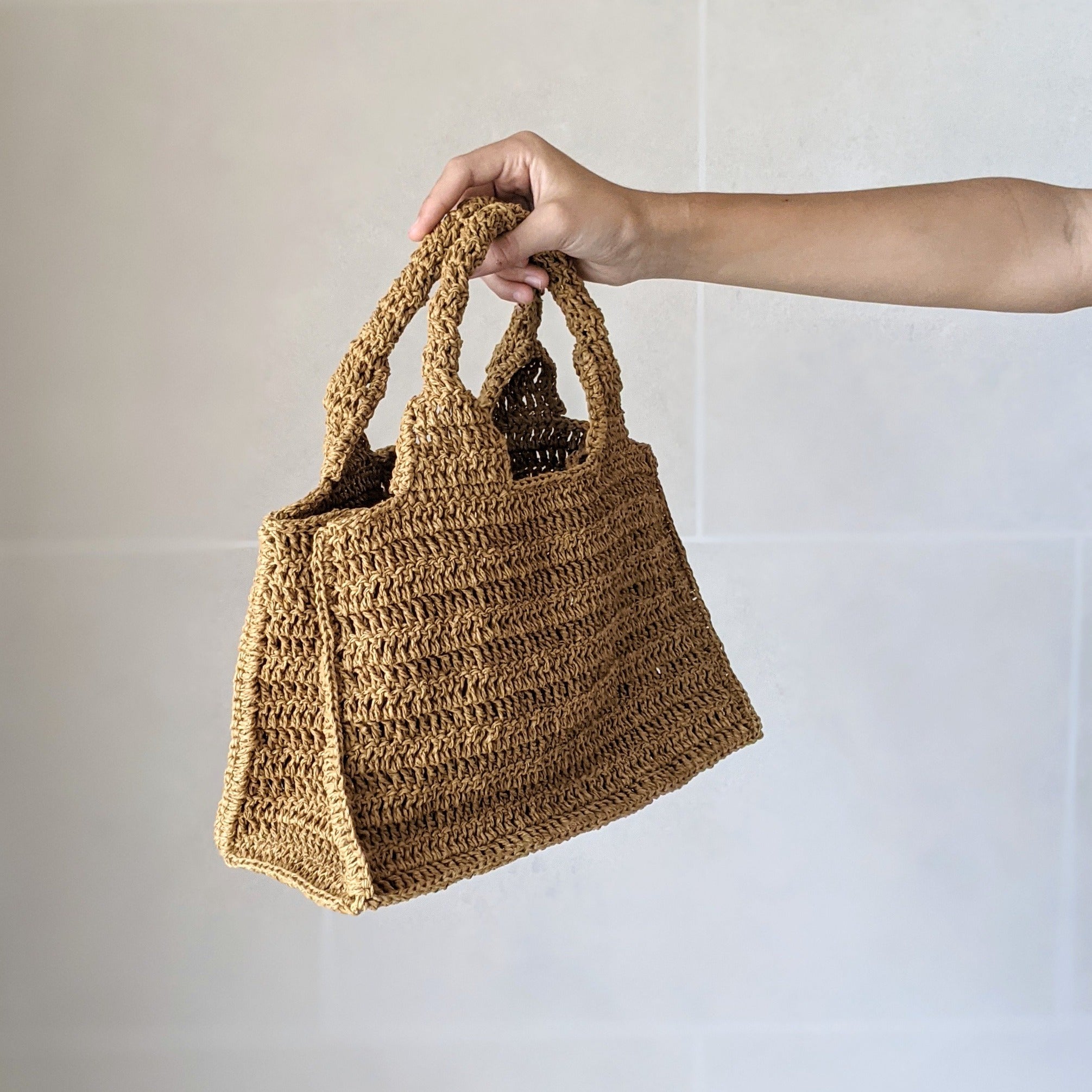 Cinnamon Hand Bag